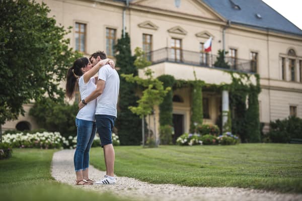 Páry a skupinky — fotografie 12