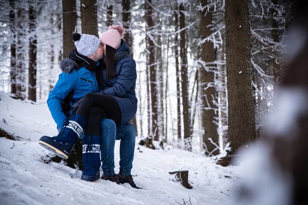 Páry a skupinky — fotografie 8